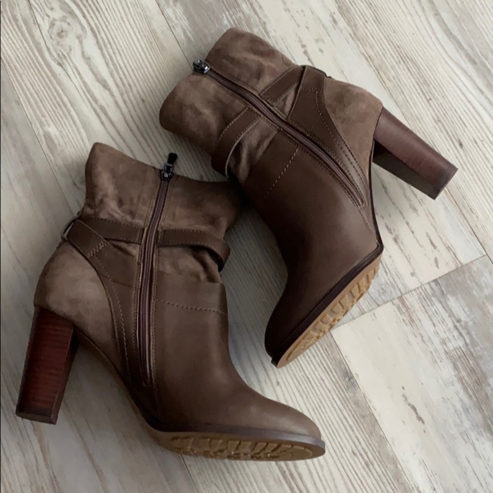 Ankle boots taupe color